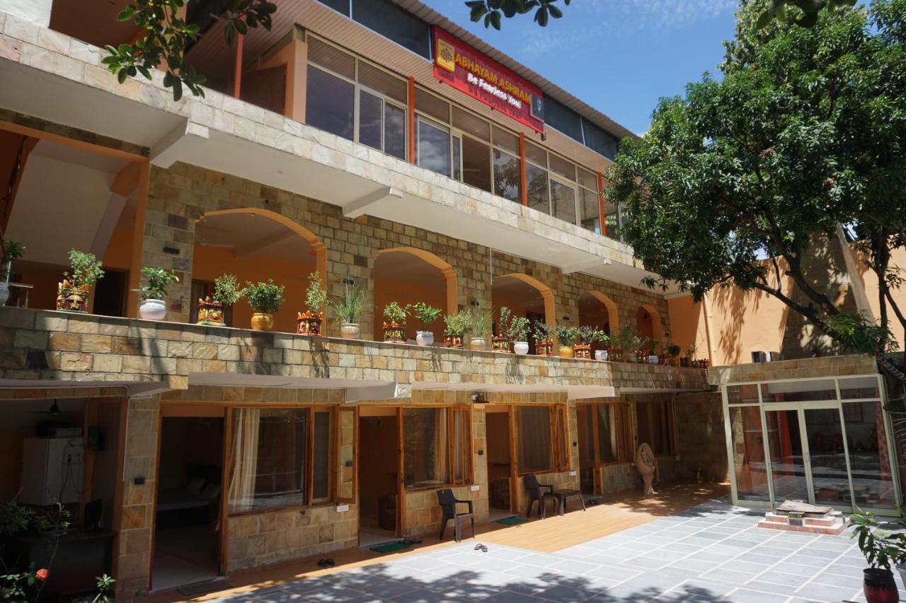 מלון רישיקש Abhayam Ashram מראה חיצוני תמונה