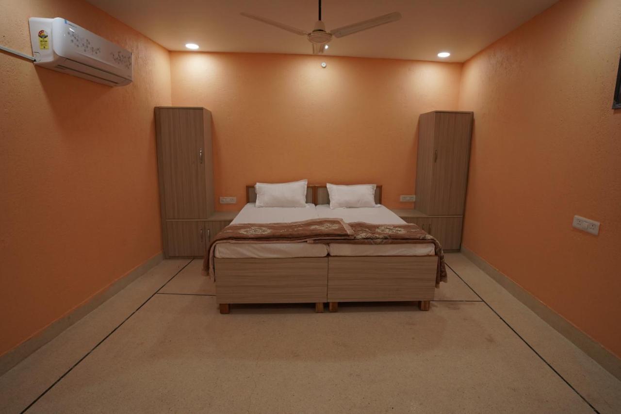 מלון רישיקש Abhayam Ashram מראה חיצוני תמונה